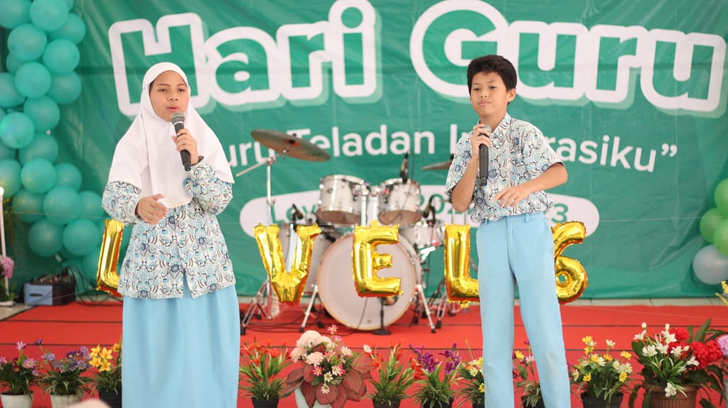 Persembahan Hari Guru SD Al Muslim 2022