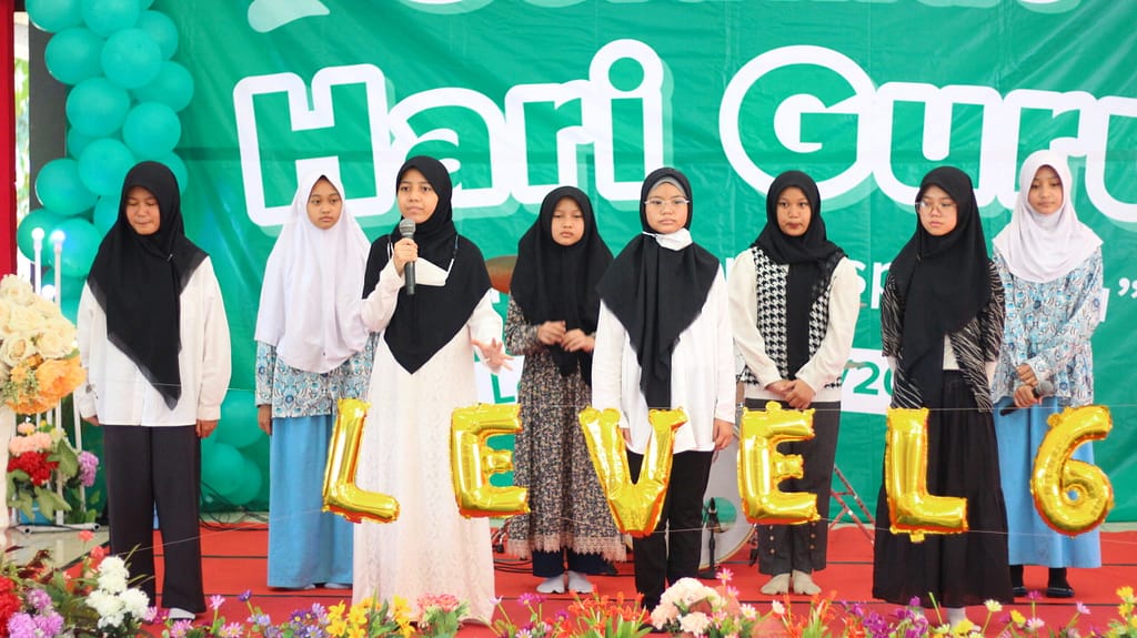 Persembahan Hari Guru SD Al Muslim 2022