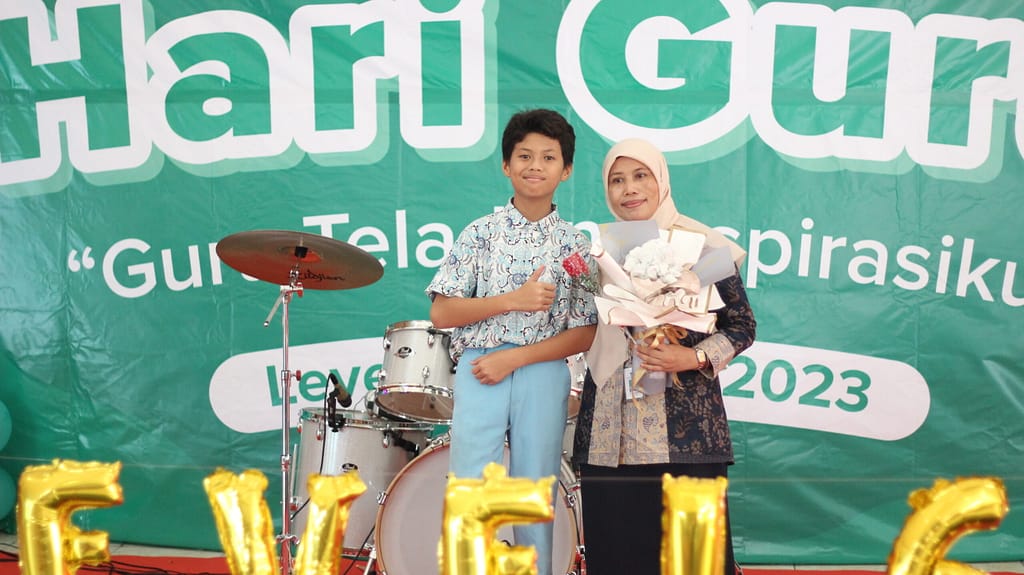 Persembahan Hari Guru SD Al Muslim 2022