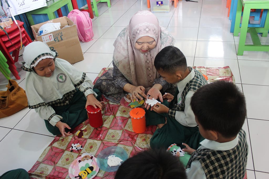 Parents Teaching Day PG-TK Al Muslim (9)