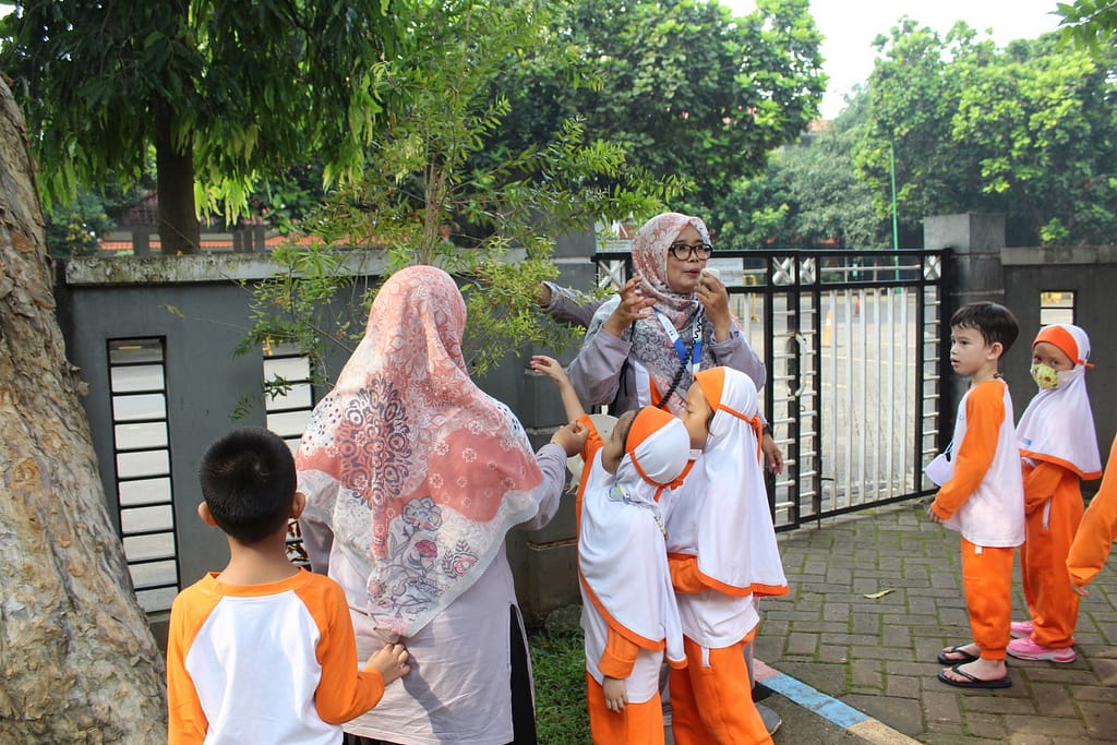 Gerakan Menanam Satu Juta Pohon PG-TK Al Muslim