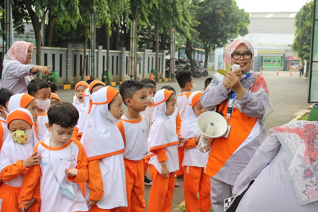Gerakan Menanam Satu Juta Pohon PG-TK Al Muslim