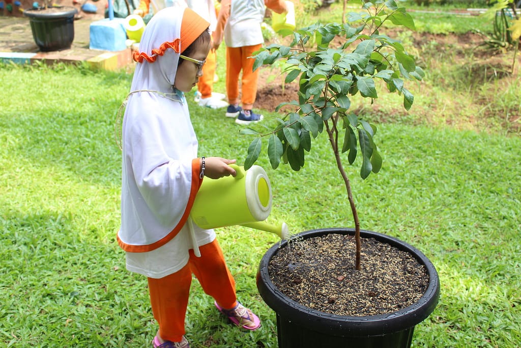 Gerakan Menanam Satu Juta Pohon PG-TK Al Muslim