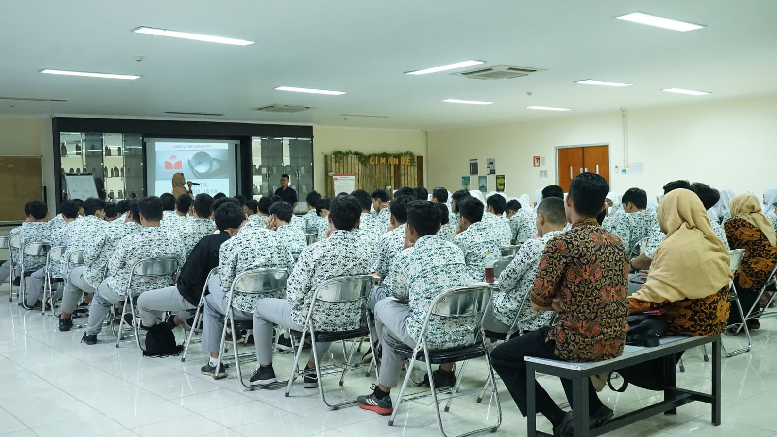 Kunjungan Industri SMA Al Muslim 2