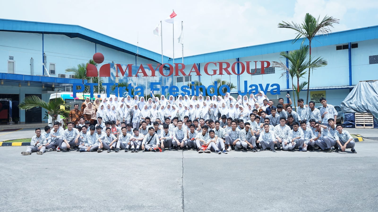 Kunjungan Industri SMA Al Muslim 19