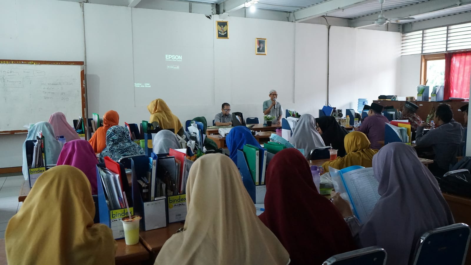 Literasi Digital untuk Guru Tilawati 3