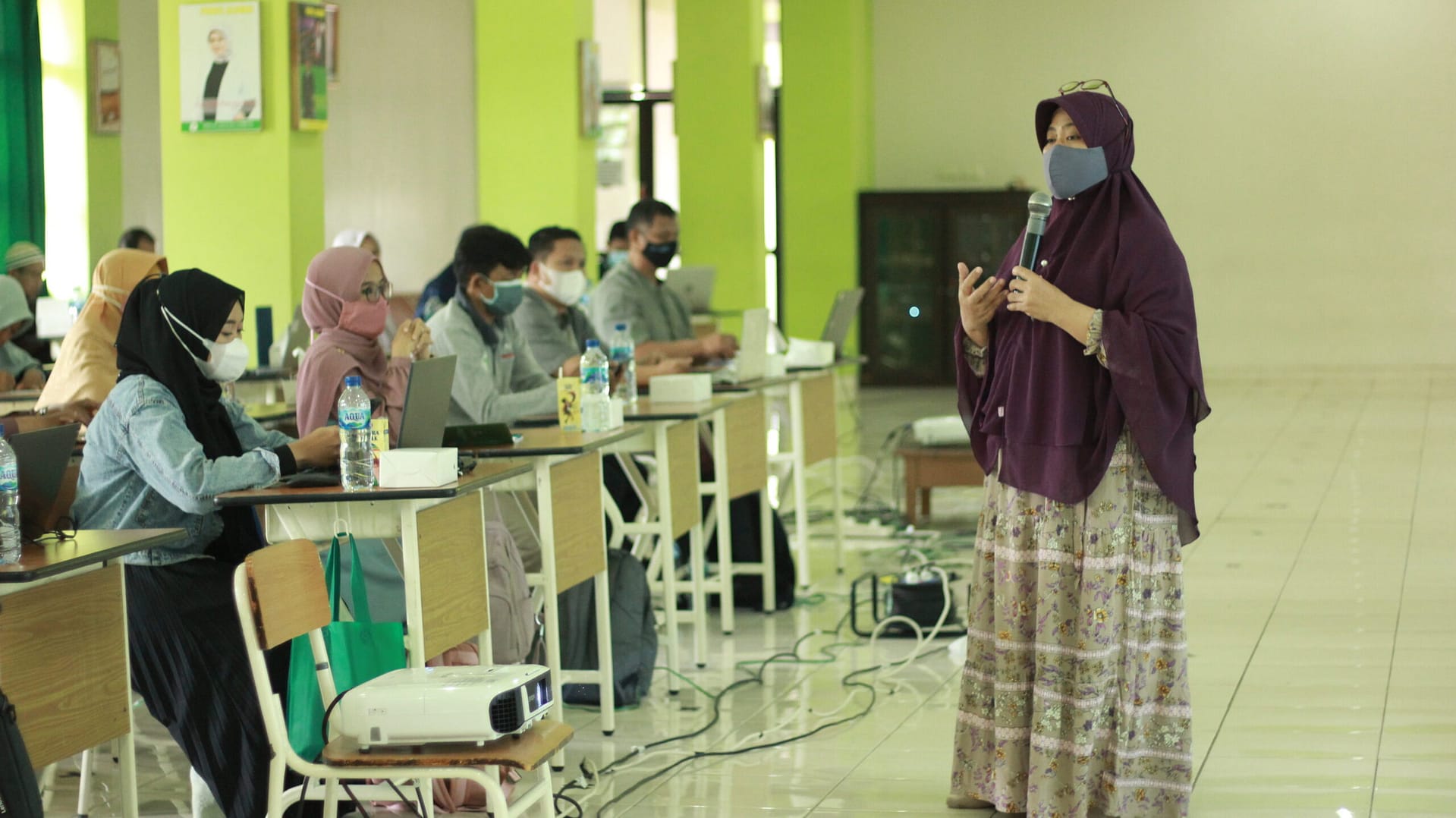 Pelatihan Staf TU Al Muslim