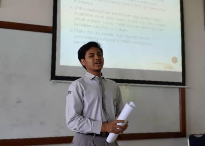 Sidang Karya Tulis Ilmiah